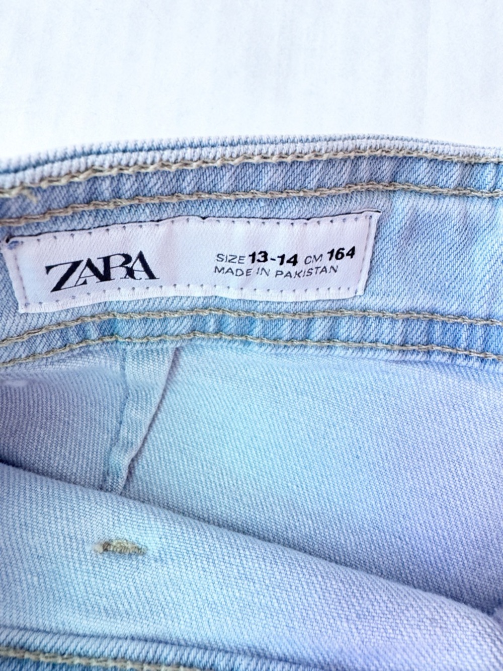 Zara Girl New Marine Fit Wide Leg Jeans in Light Blue wash
NWT - Picture 12 of 16